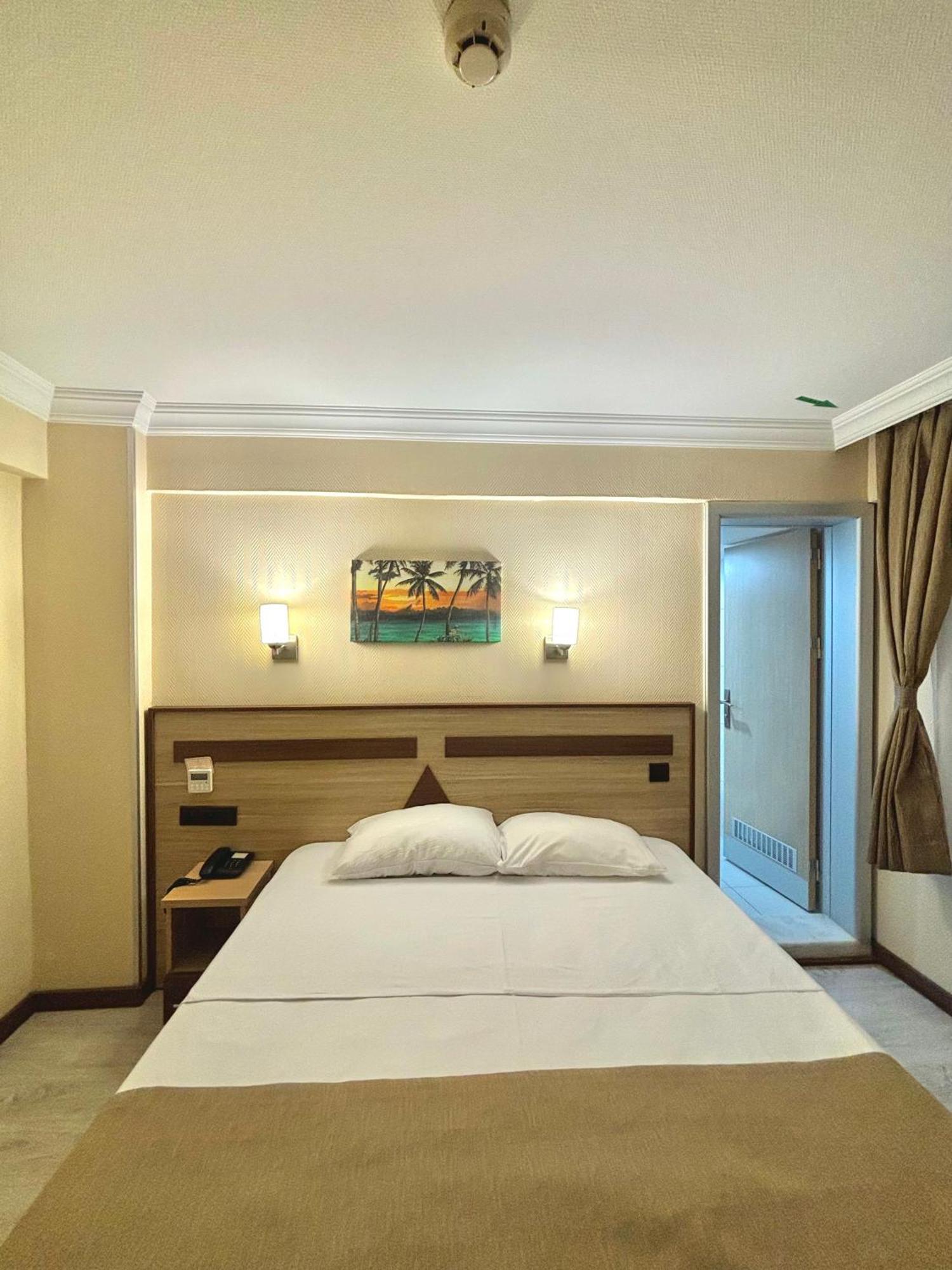 Gold Hotel Estambul Exterior foto
